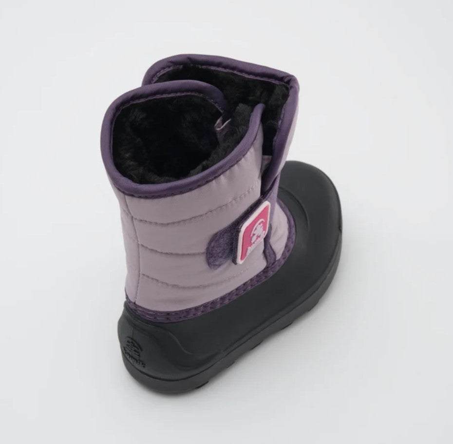 light purple kamik toddler boot from the top, showing a black fur lining