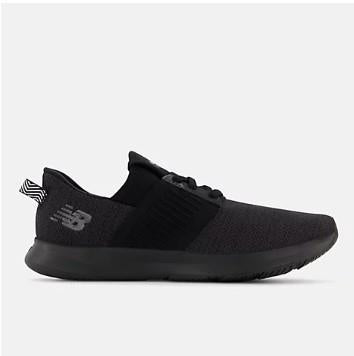 New balance women's shop all black sneakers